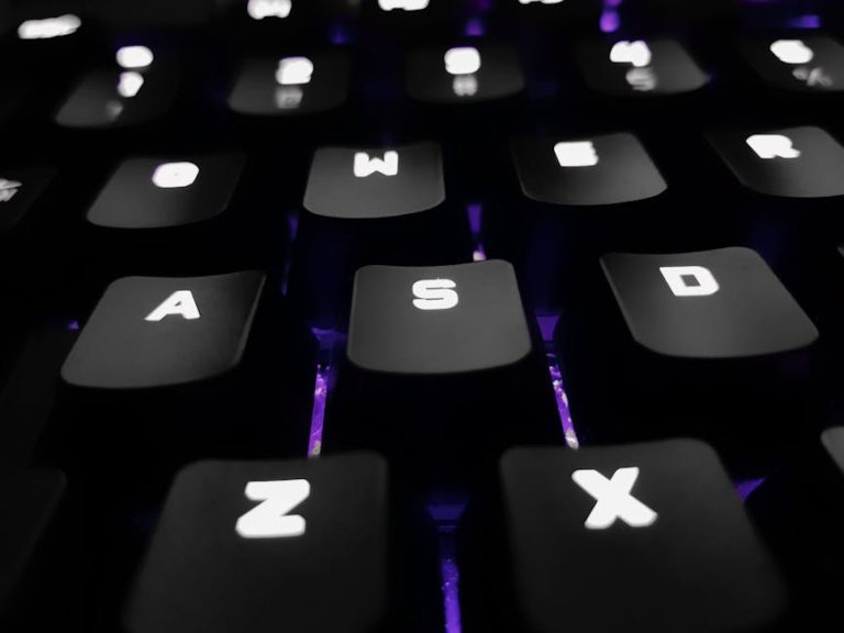 Claude AI 2 инструмент для управления контентом в социальных медиа