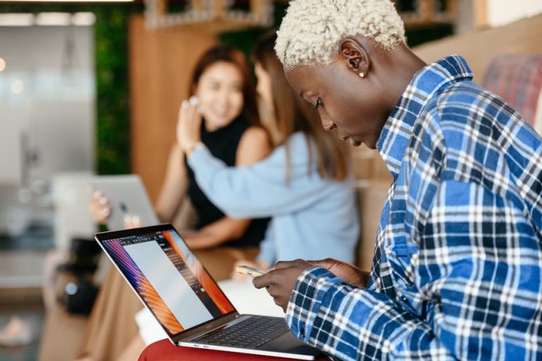 Интеграция Claude AI в Excel и Word для автоматизации задач преподавателей